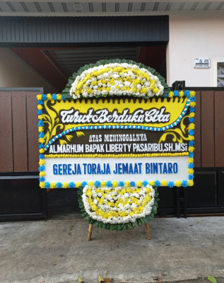 Papan Bunga Duka di Bojong Rawalumbu
